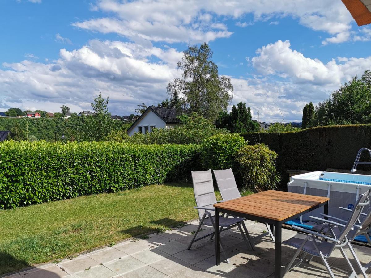 Gemuetliche 90 Qm Wohnung In Saarburg, Zentral Gelegen, Garten Mit Aussicht, Separater Eingang Εξωτερικό φωτογραφία